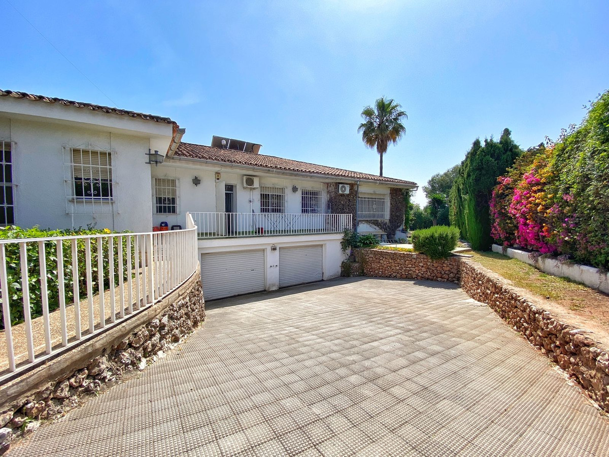 Se vende Villa - Chalet de 4 dormitorios en Costa Del Sol, Málaga, España