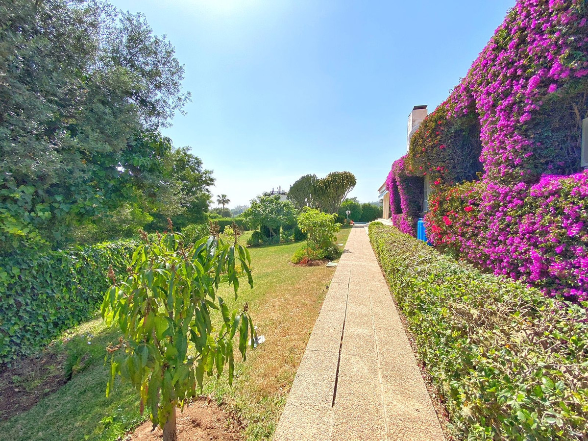 Se vende Villa - Chalet de 4 dormitorios en Costa Del Sol, Málaga, España
