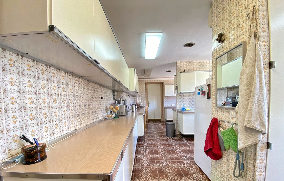 Se vende Villa - Chalet de 4 dormitorios en Costa Del Sol, Málaga, España