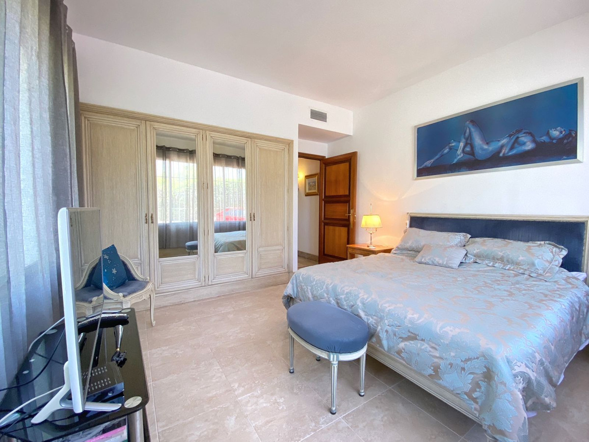Se vende Villa - Chalet de 4 dormitorios en Costa Del Sol, Málaga, España