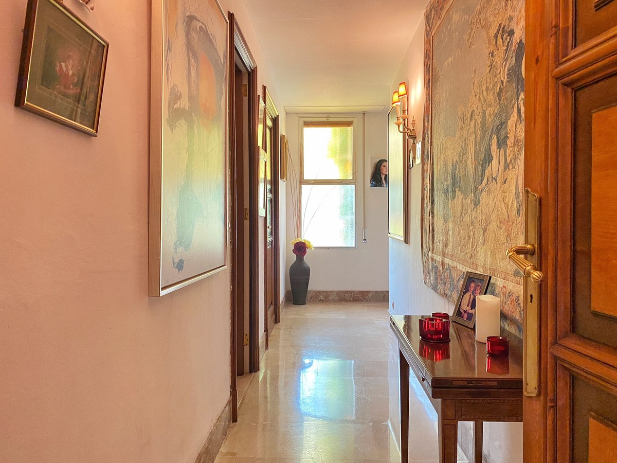 Se vende Villa - Chalet de 4 dormitorios en Costa Del Sol, Málaga, España