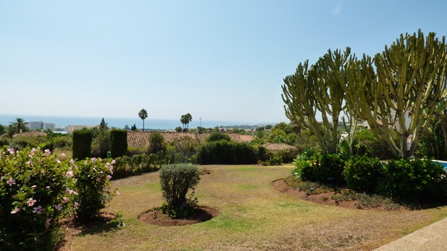 Se vende Villa - Chalet de 4 dormitorios en Costa Del Sol, Málaga, España