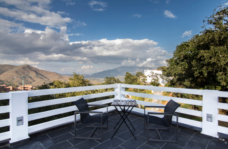 3 Bed Townhouse for sale in La Mairena Costa Del Sol, Málaga, Spain