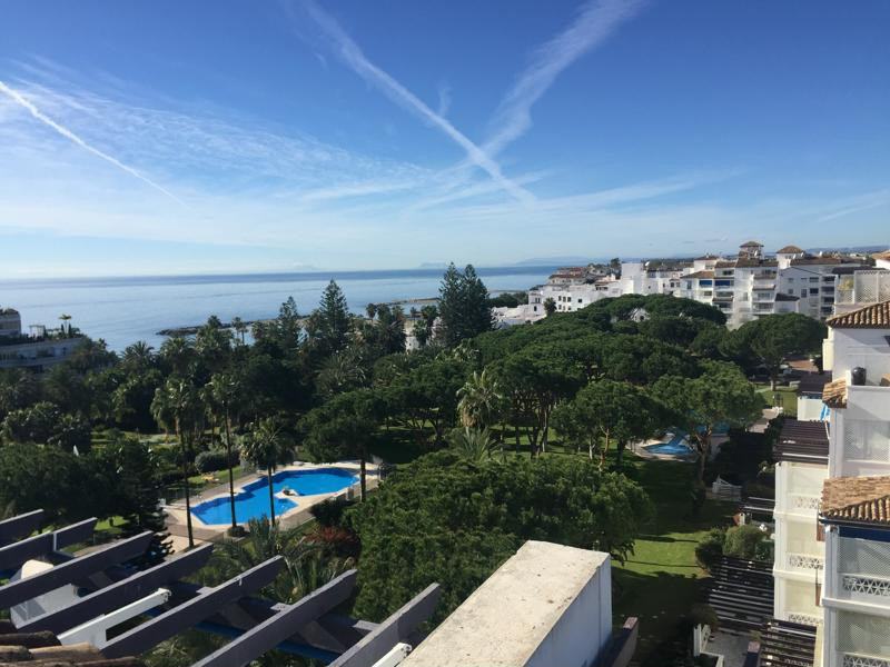 3 Bed Apartment for sale in Puerto Banús Costa Del Sol, Málaga, Spain