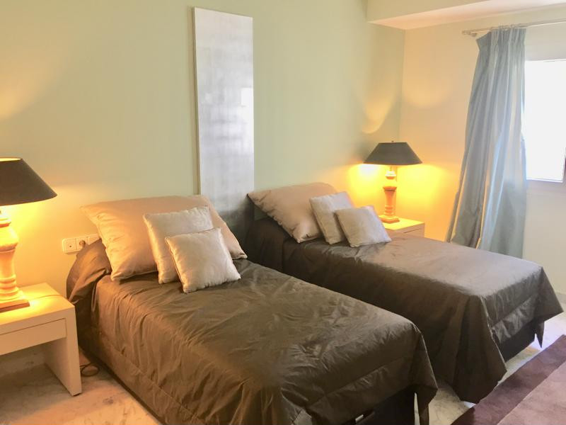 3 Bed Apartment for sale in Puerto Banús Costa Del Sol, Málaga, Spain