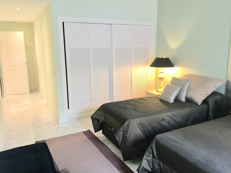 3 Bed Apartment for sale in Puerto Banús Costa Del Sol, Málaga, Spain