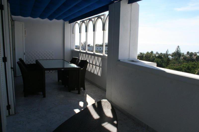 3 Bed Apartment for sale in Puerto Banús Costa Del Sol, Málaga, Spain