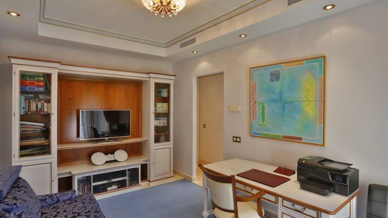5 Bed Townhouse for sale in Sierra Blanca Costa Del Sol, Málaga, Spain