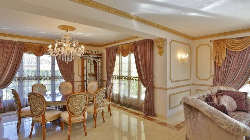 5 Bed Townhouse for sale in Sierra Blanca Costa Del Sol, Málaga, Spain