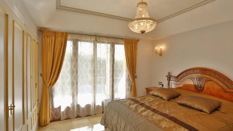 5 Bed Townhouse for sale in Sierra Blanca Costa Del Sol, Málaga, Spain
