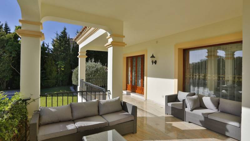 5 Bed Townhouse for sale in Sierra Blanca Costa Del Sol, Málaga, Spain
