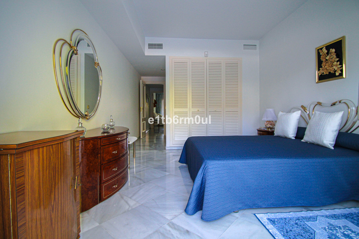 Se vende Apartamento Planta Baja de 2 dormitorios en Costa Del Sol, Málaga, España