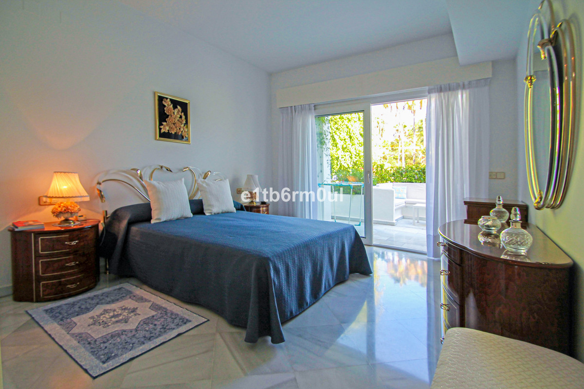 Se vende Apartamento Planta Baja de 2 dormitorios en Costa Del Sol, Málaga, España