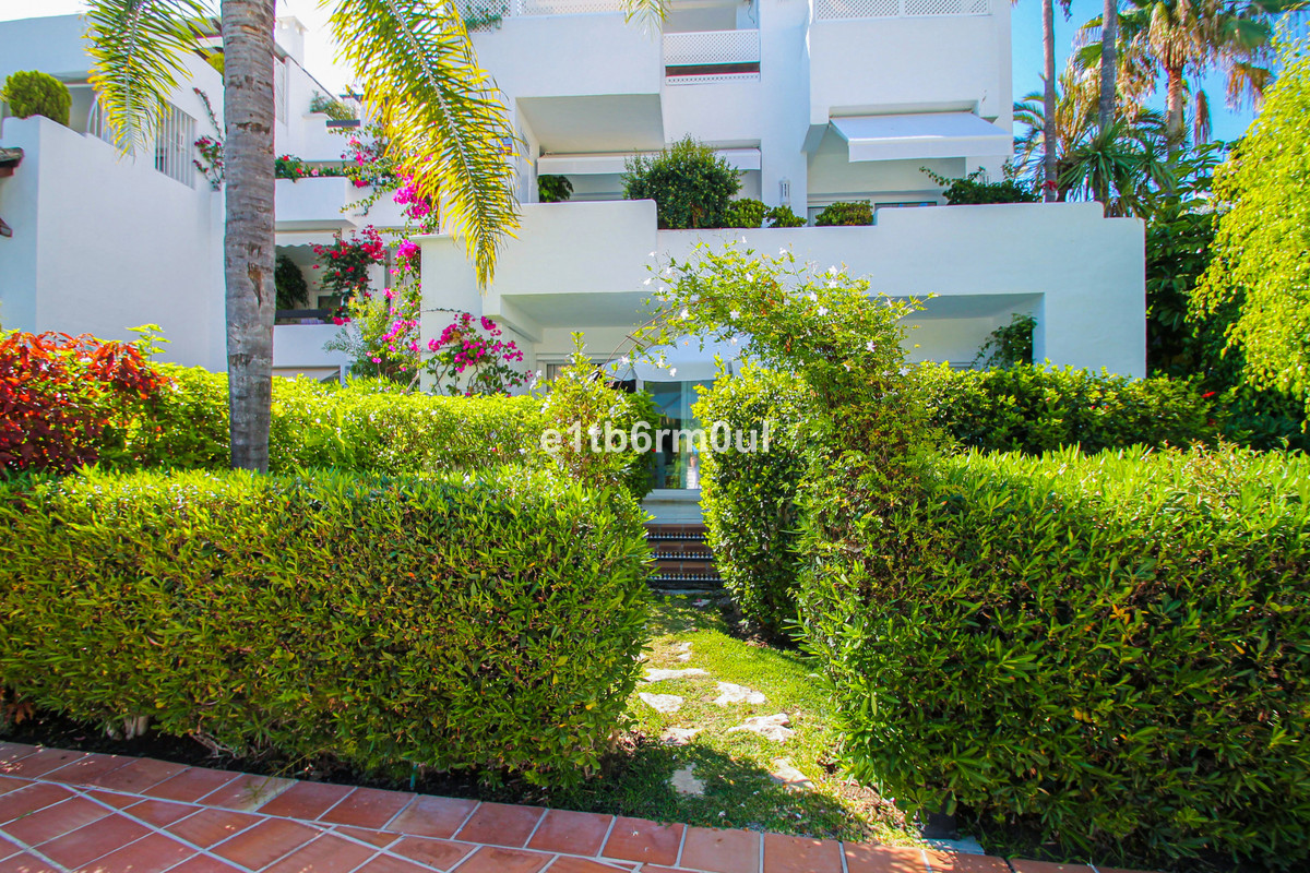 Se vende Apartamento Planta Baja de 2 dormitorios en Costa Del Sol, Málaga, España