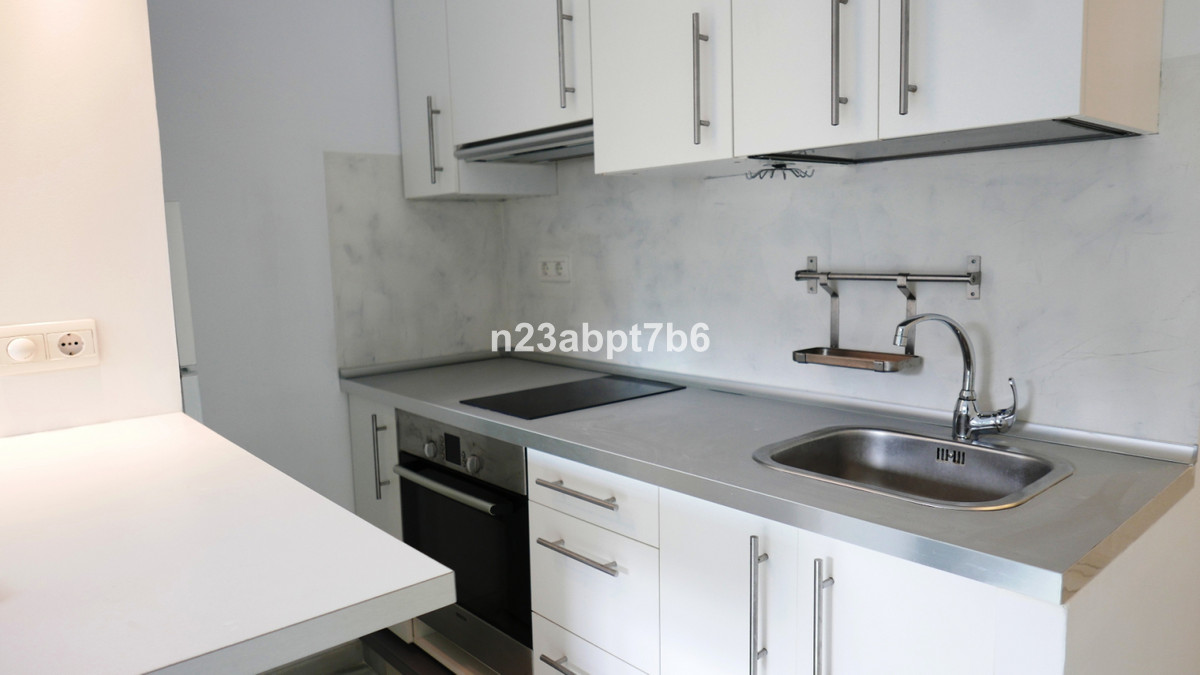 2 Bed Apartment for sale in Nueva Andalucía Costa Del Sol, Málaga, Spain