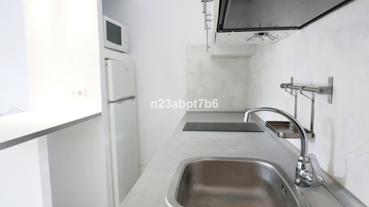 2 Bed Apartment for sale in Nueva Andalucía Costa Del Sol, Málaga, Spain