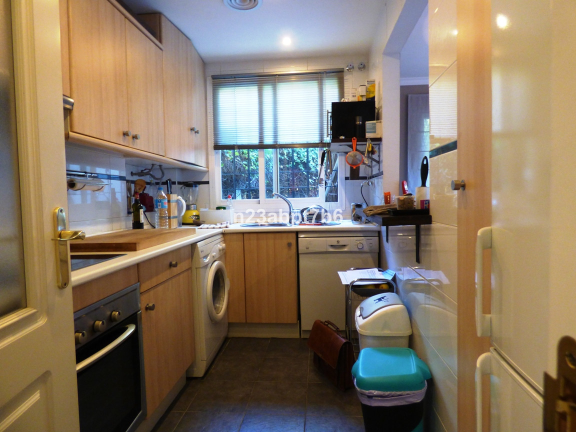 2 Bed Apartment for sale in Nueva Andalucía Costa Del Sol, Málaga, Spain