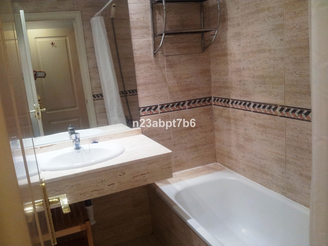 2 Bed Apartment for sale in Nueva Andalucía Costa Del Sol, Málaga, Spain