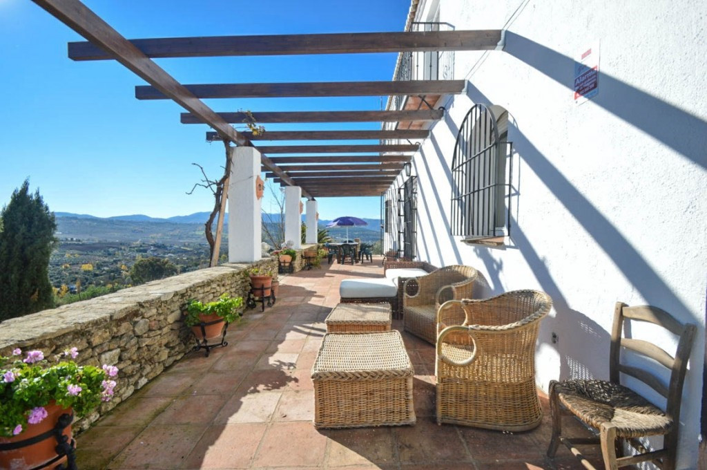10 Bed Townhouse for sale in Ronda Costa Del Sol, Málaga, Spain