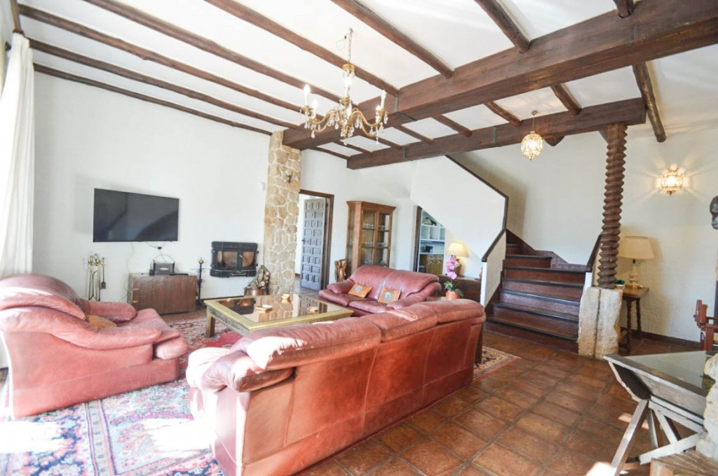 10 Bed Townhouse for sale in Ronda Costa Del Sol, Málaga, Spain