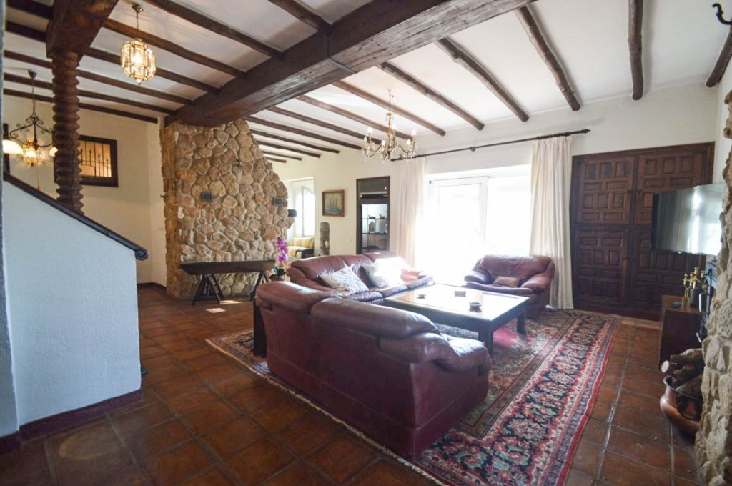 10 Bed Townhouse for sale in Ronda Costa Del Sol, Málaga, Spain