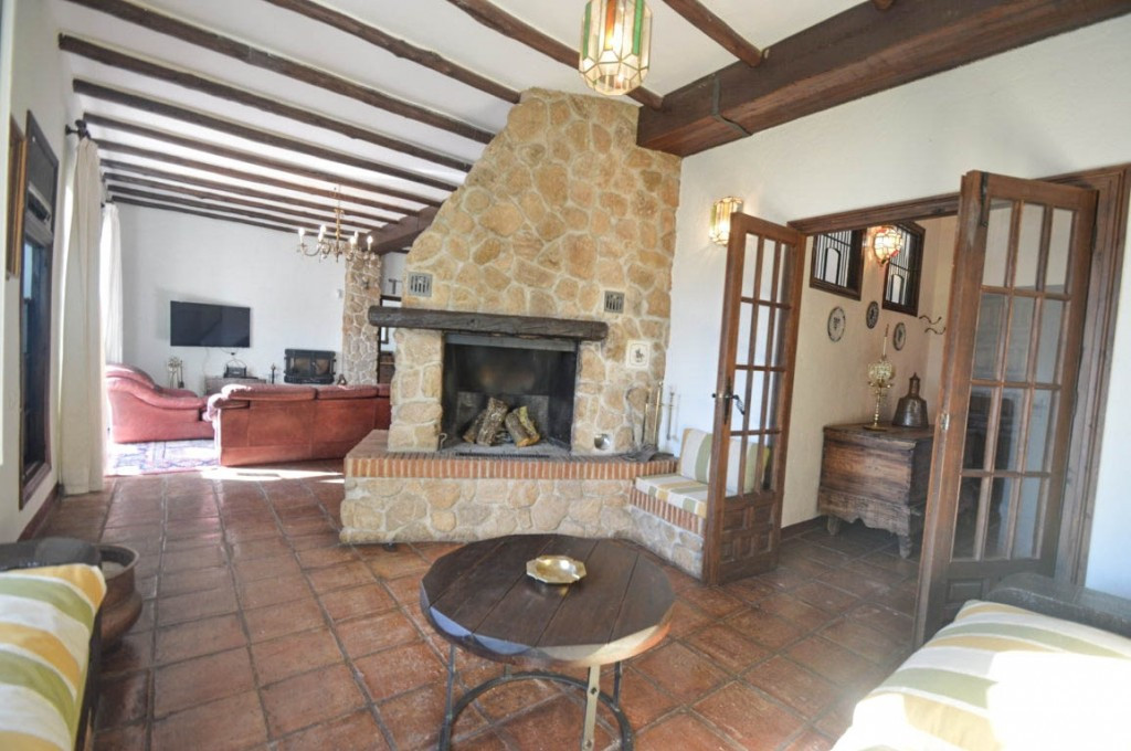 10 Bed Townhouse for sale in Ronda Costa Del Sol, Málaga, Spain