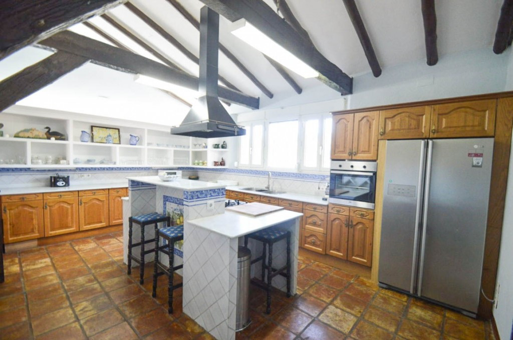 10 Bed Townhouse for sale in Ronda Costa Del Sol, Málaga, Spain
