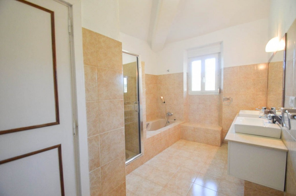 10 Bed Townhouse for sale in Ronda Costa Del Sol, Málaga, Spain