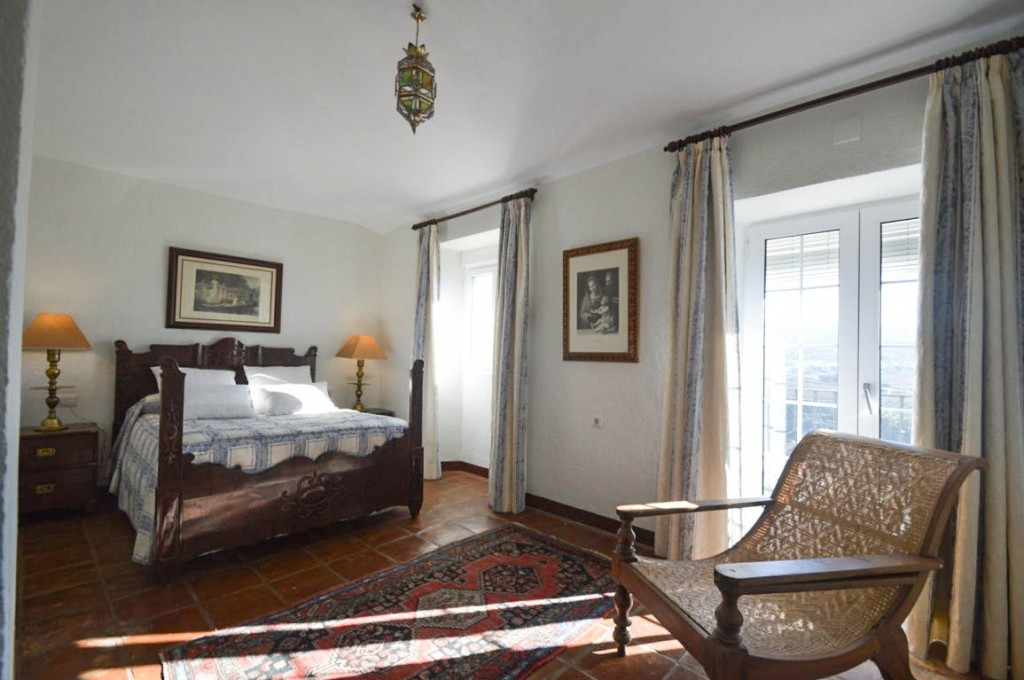 10 Bed Townhouse for sale in Ronda Costa Del Sol, Málaga, Spain