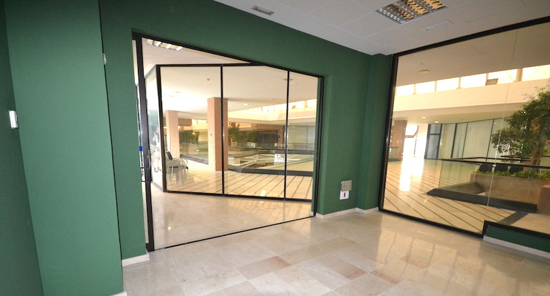 Commercial unit for sale in Puerto Banús Costa Del Sol, Málaga, Spain