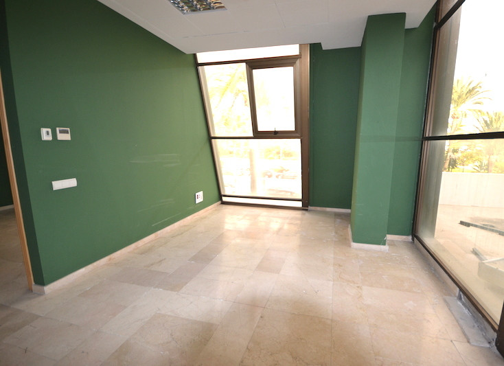 Commercial unit for sale in Puerto Banús Costa Del Sol, Málaga, Spain