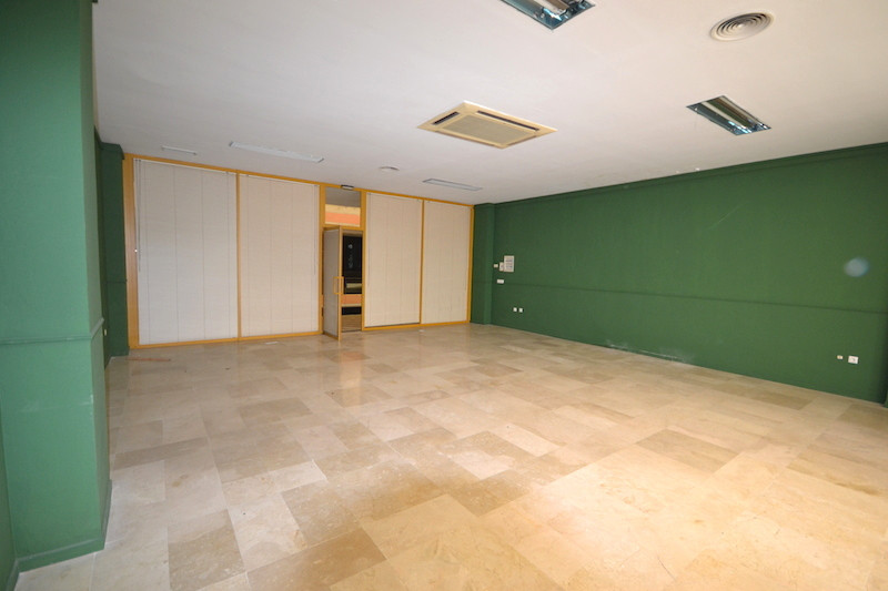 Commercial unit for sale in Puerto Banús Costa Del Sol, Málaga, Spain