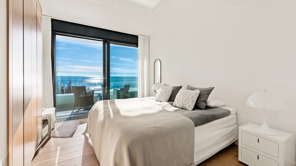 Se vende Villa - Chalet de 6 dormitorios en Costa Del Sol, Málaga, España