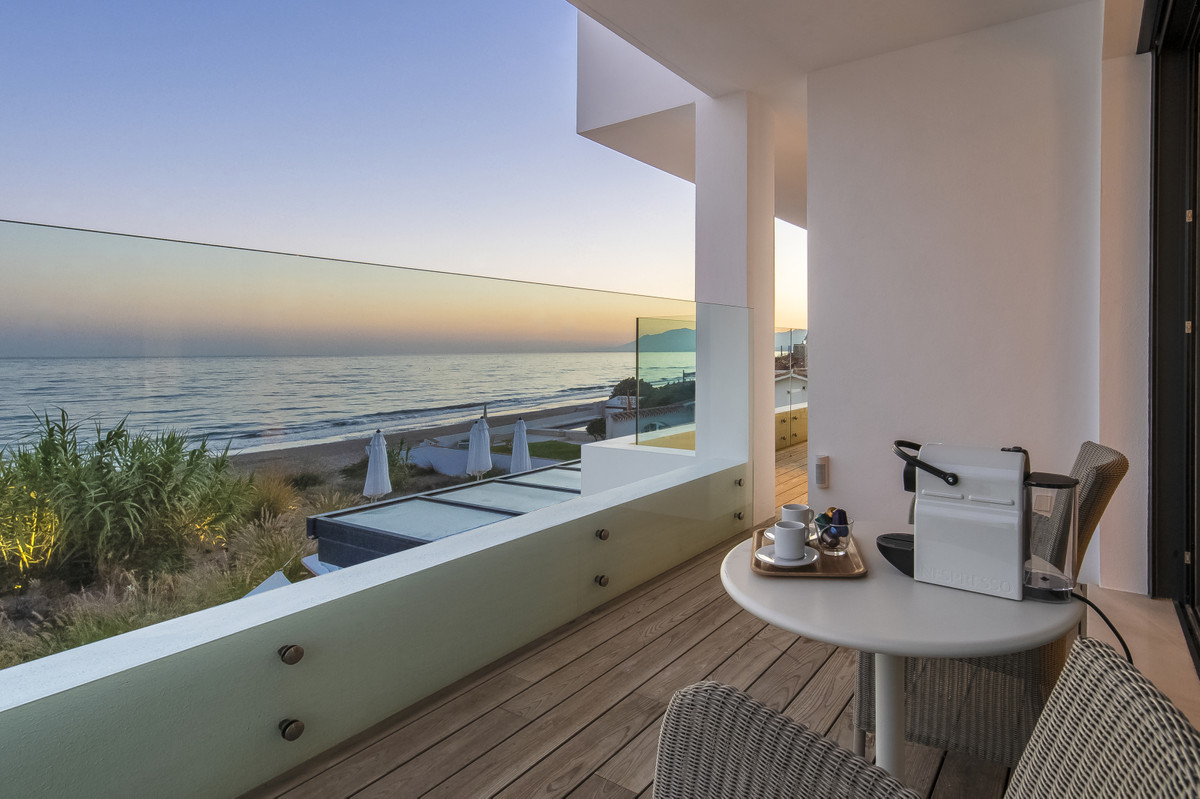 Se vende Villa - Chalet de 6 dormitorios en Costa Del Sol, Málaga, España