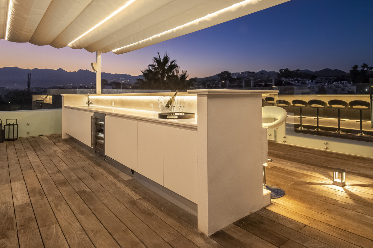 Se vende Villa - Chalet de 6 dormitorios en Costa Del Sol, Málaga, España