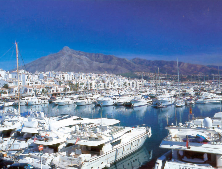 Se vende Villa - Chalet de 5 dormitorios en Costa Del Sol, Málaga, España