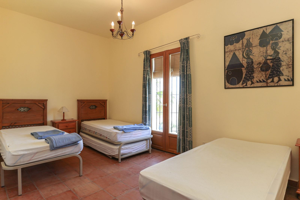 Se vende Cama y Desayuno de 7 dormitorios en Costa Del Sol, Málaga, España