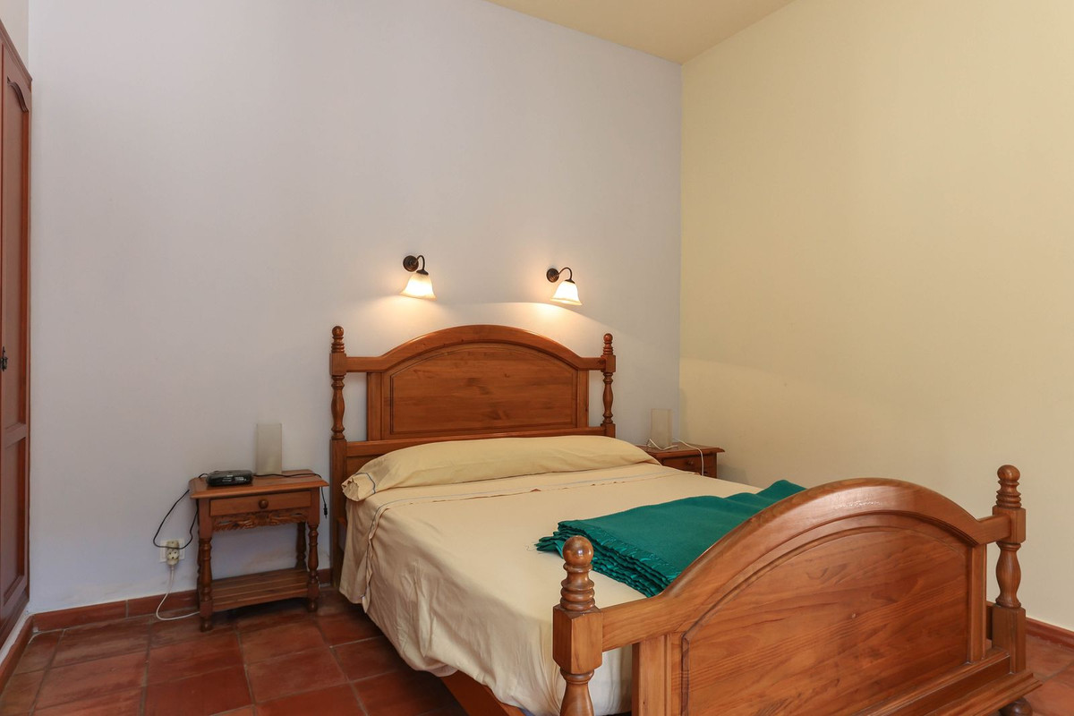 Se vende Cama y Desayuno de 7 dormitorios en Costa Del Sol, Málaga, España