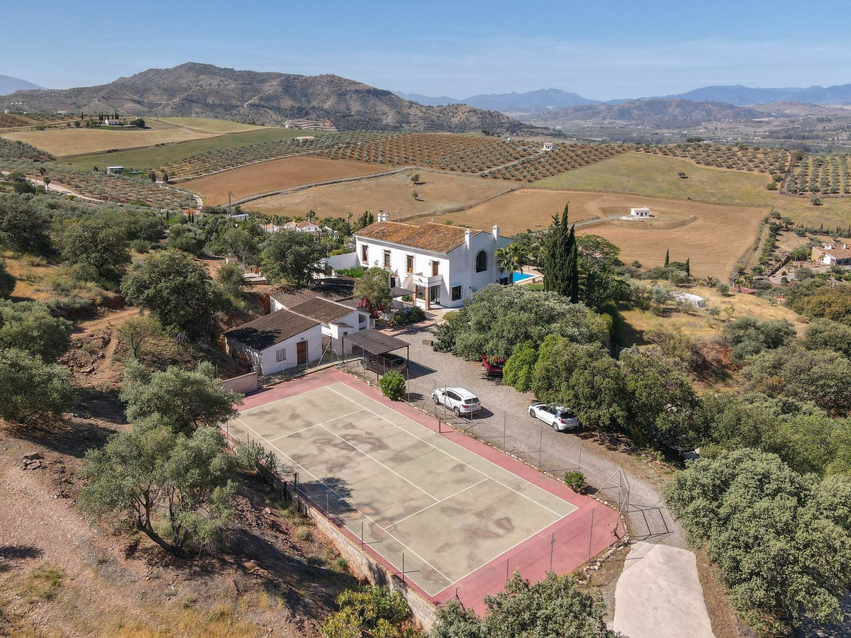Se vende Cama y Desayuno de 7 dormitorios en Costa Del Sol, Málaga, España