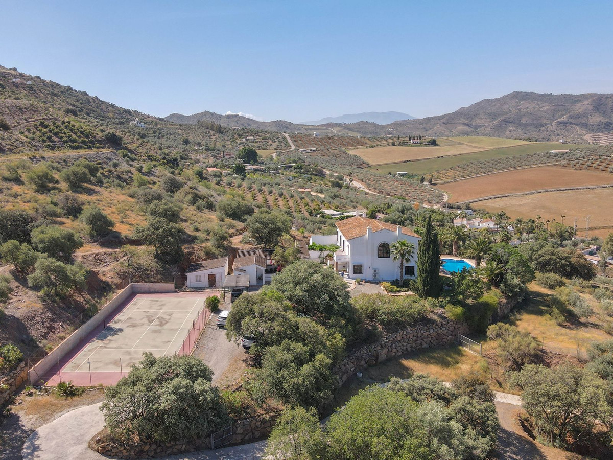 Se vende Cama y Desayuno de 7 dormitorios en Costa Del Sol, Málaga, España