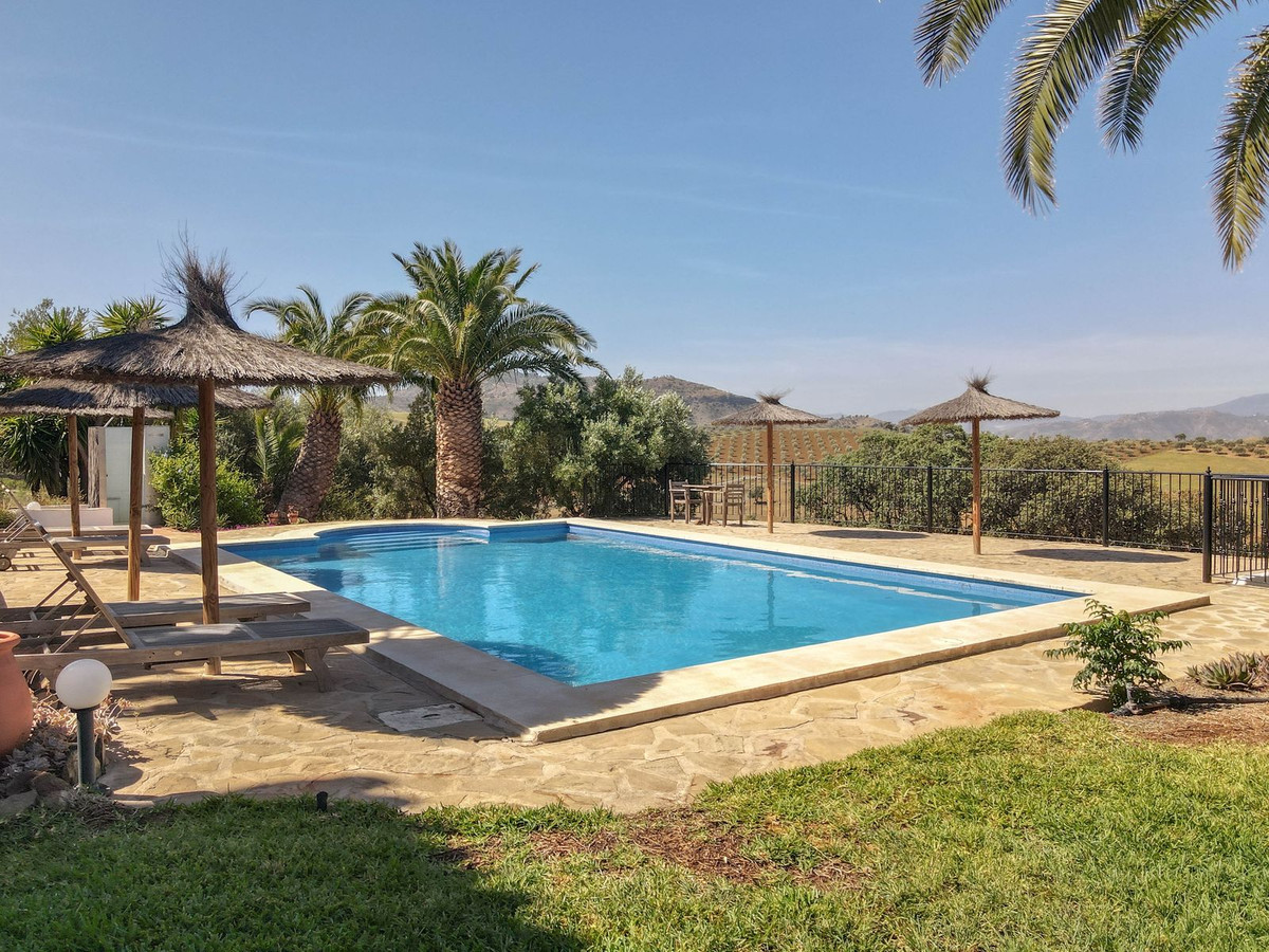 Se vende Cama y Desayuno de 7 dormitorios en Costa Del Sol, Málaga, España