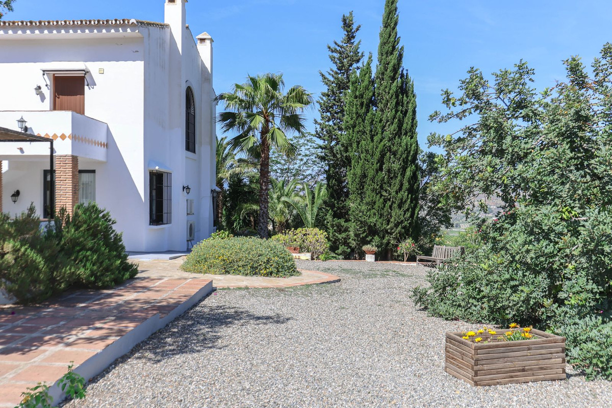 Se vende Cama y Desayuno de 7 dormitorios en Costa Del Sol, Málaga, España