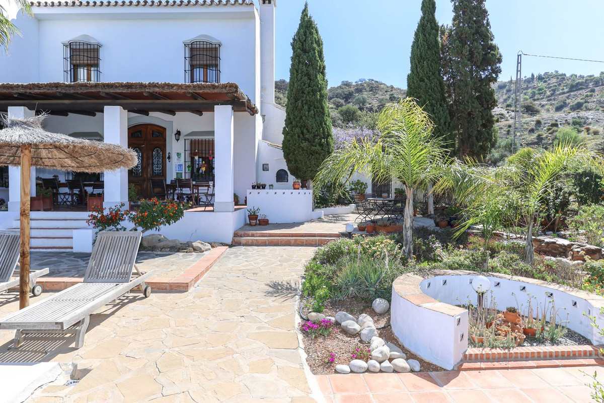 Se vende Cama y Desayuno de 7 dormitorios en Costa Del Sol, Málaga, España