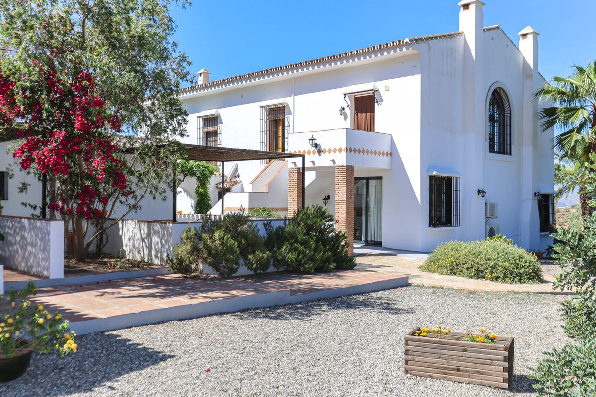 Se vende Cama y Desayuno de 7 dormitorios en Costa Del Sol, Málaga, España