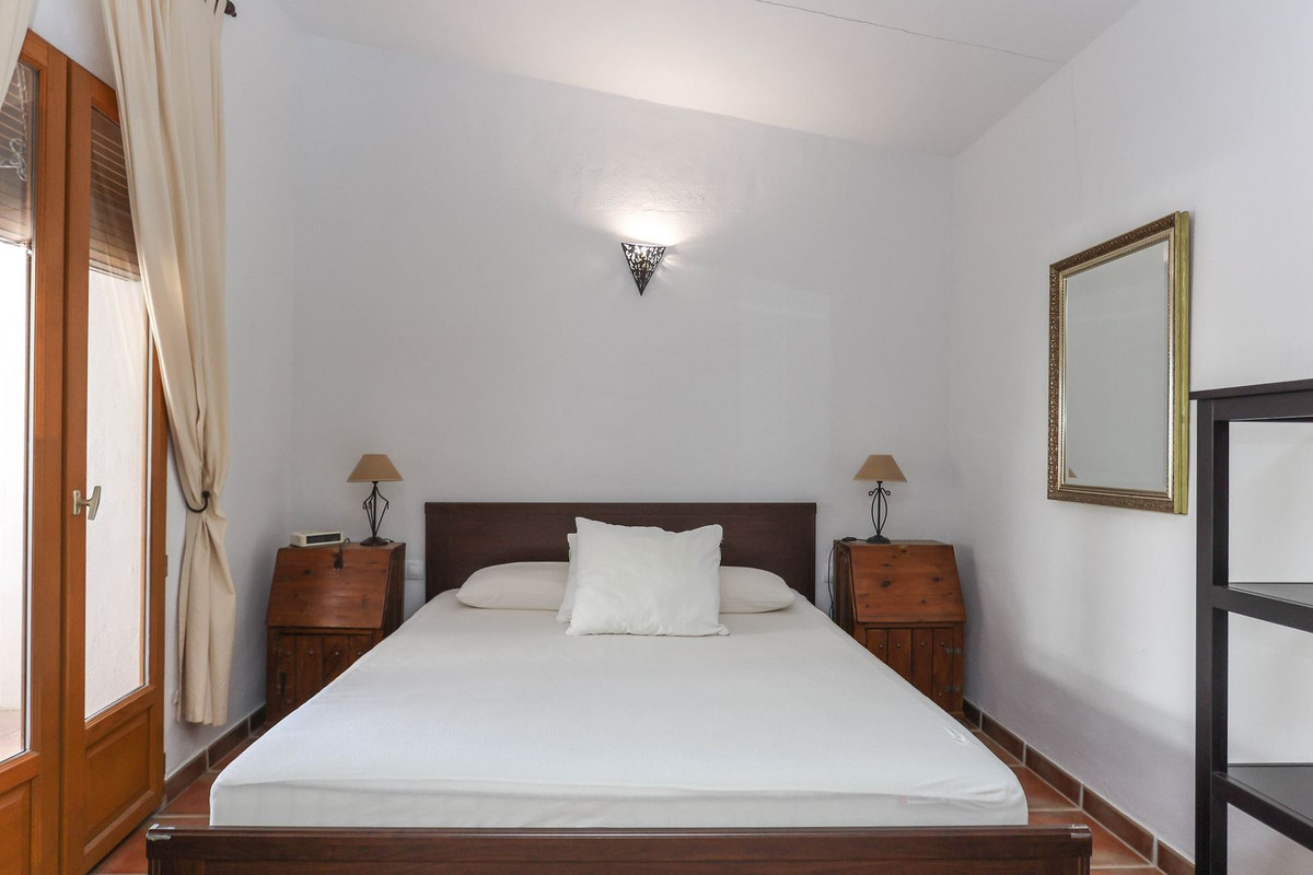Se vende Cama y Desayuno de 7 dormitorios en Costa Del Sol, Málaga, España