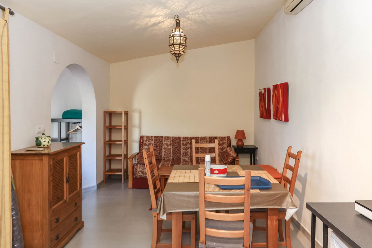 Se vende Cama y Desayuno de 7 dormitorios en Costa Del Sol, Málaga, España