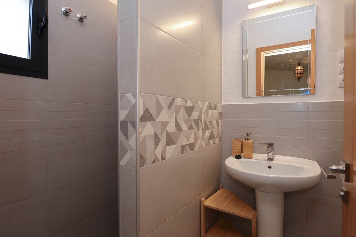 Se vende Cama y Desayuno de 7 dormitorios en Costa Del Sol, Málaga, España