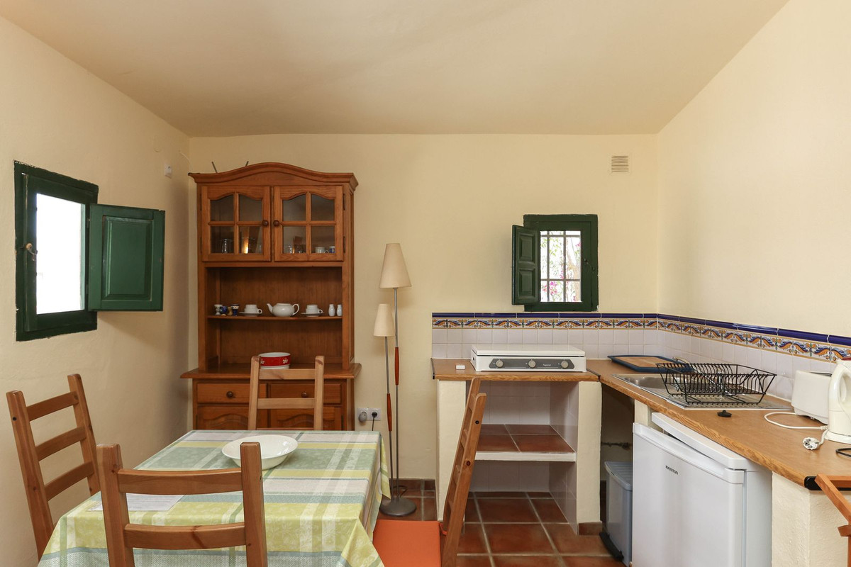 Se vende Cama y Desayuno de 7 dormitorios en Costa Del Sol, Málaga, España
