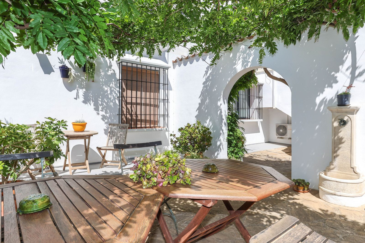 Se vende Cama y Desayuno de 7 dormitorios en Costa Del Sol, Málaga, España
