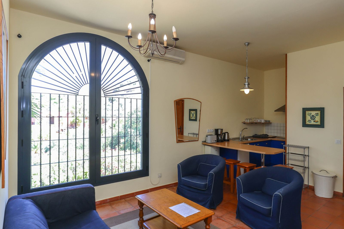 Se vende Cama y Desayuno de 7 dormitorios en Costa Del Sol, Málaga, España